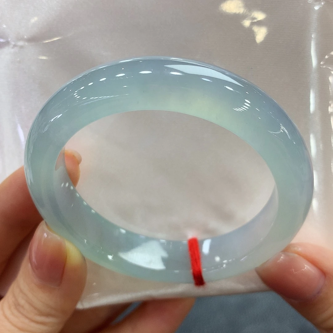 翡翠未镶嵌手镯52.6正圈两天鉴赏