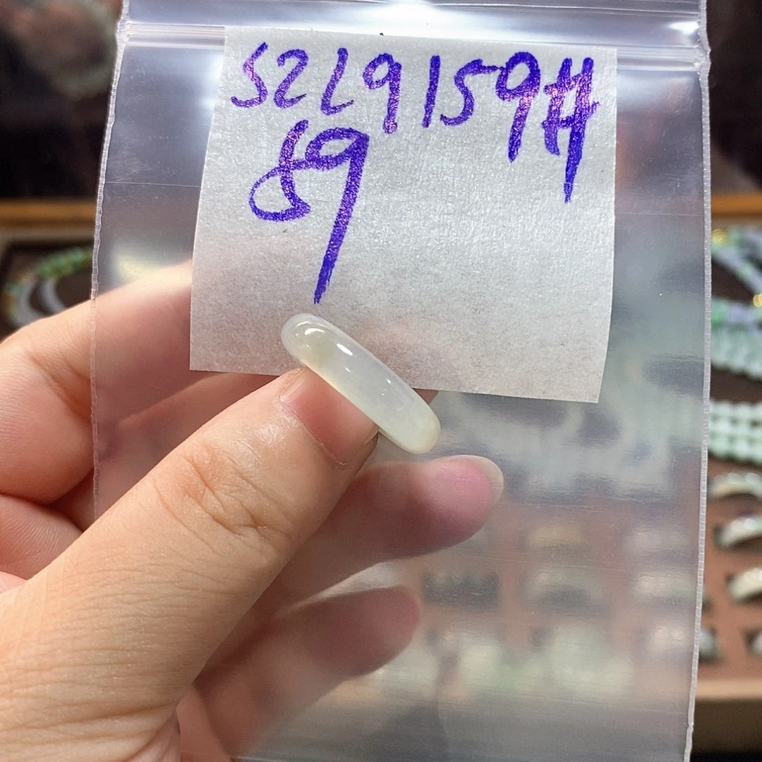 未镶嵌定制翡翠翡翠