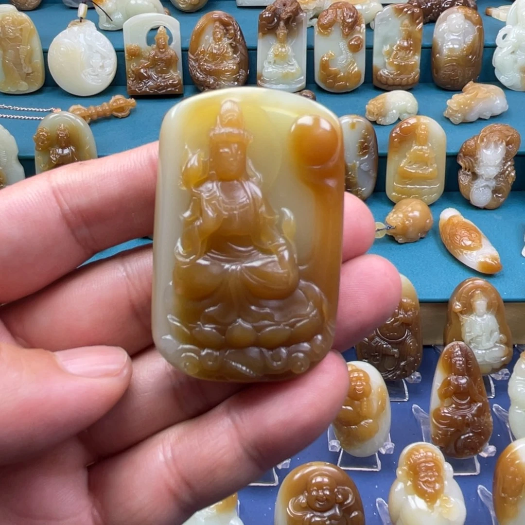 和田玉颈饰未镶嵌