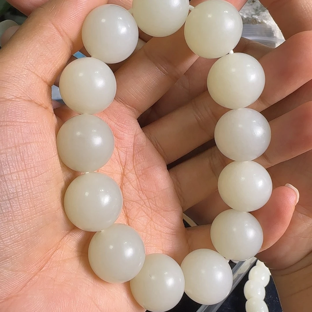 X***生手链未镶嵌和田玉黑山18串