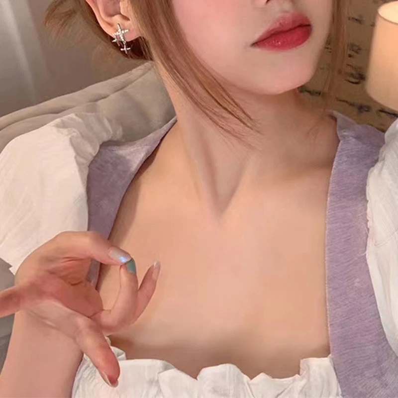 铜合金锆石耳饰 小巧精致四芒星耳环女清新甜美高级感耳钉简约百