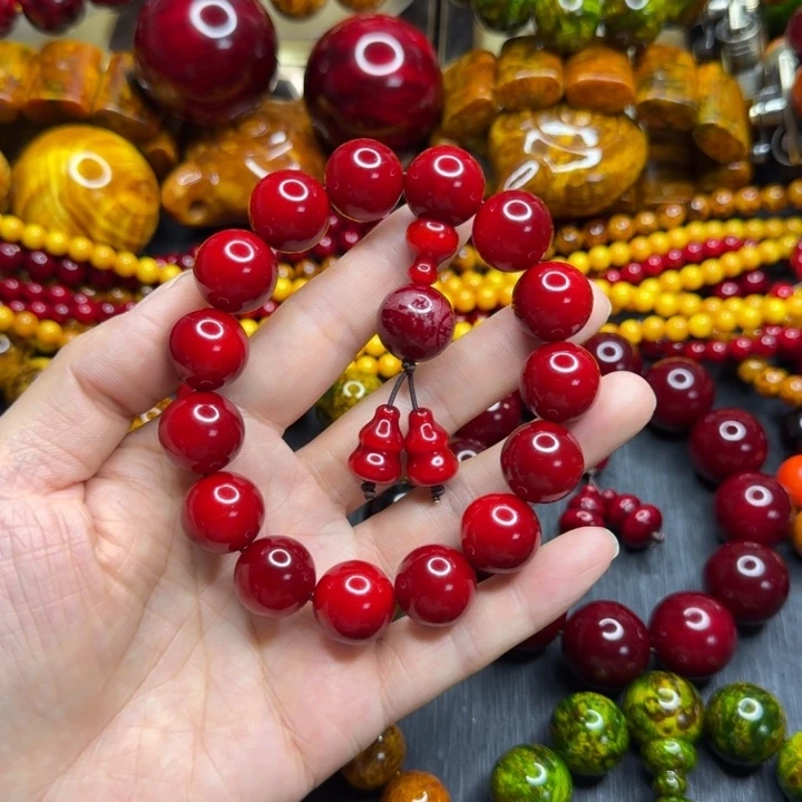 松木琥珀木文玩手串