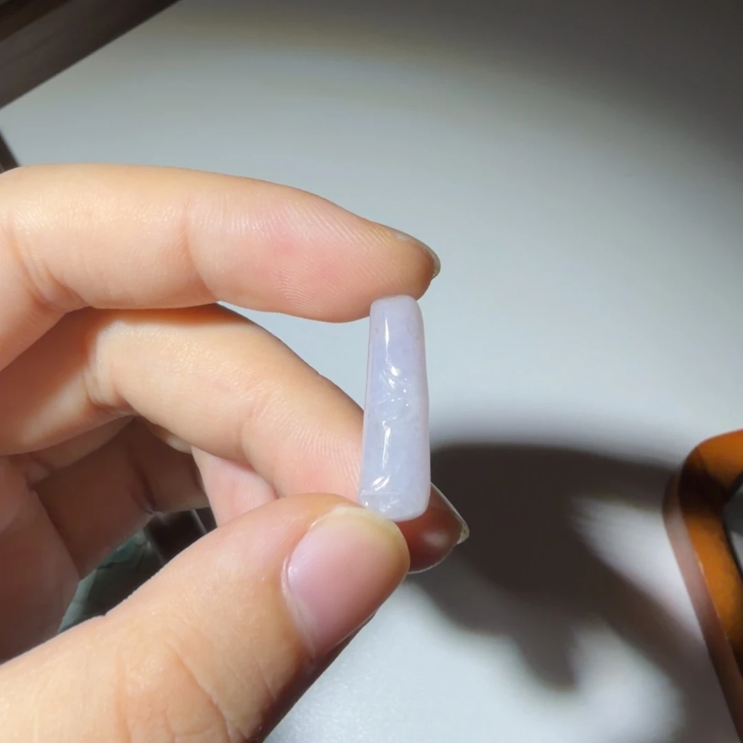 颈饰未镶嵌翡翠好