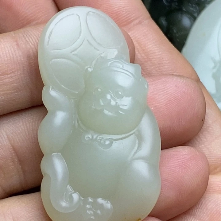 遥***期和田玉未镶嵌颈饰