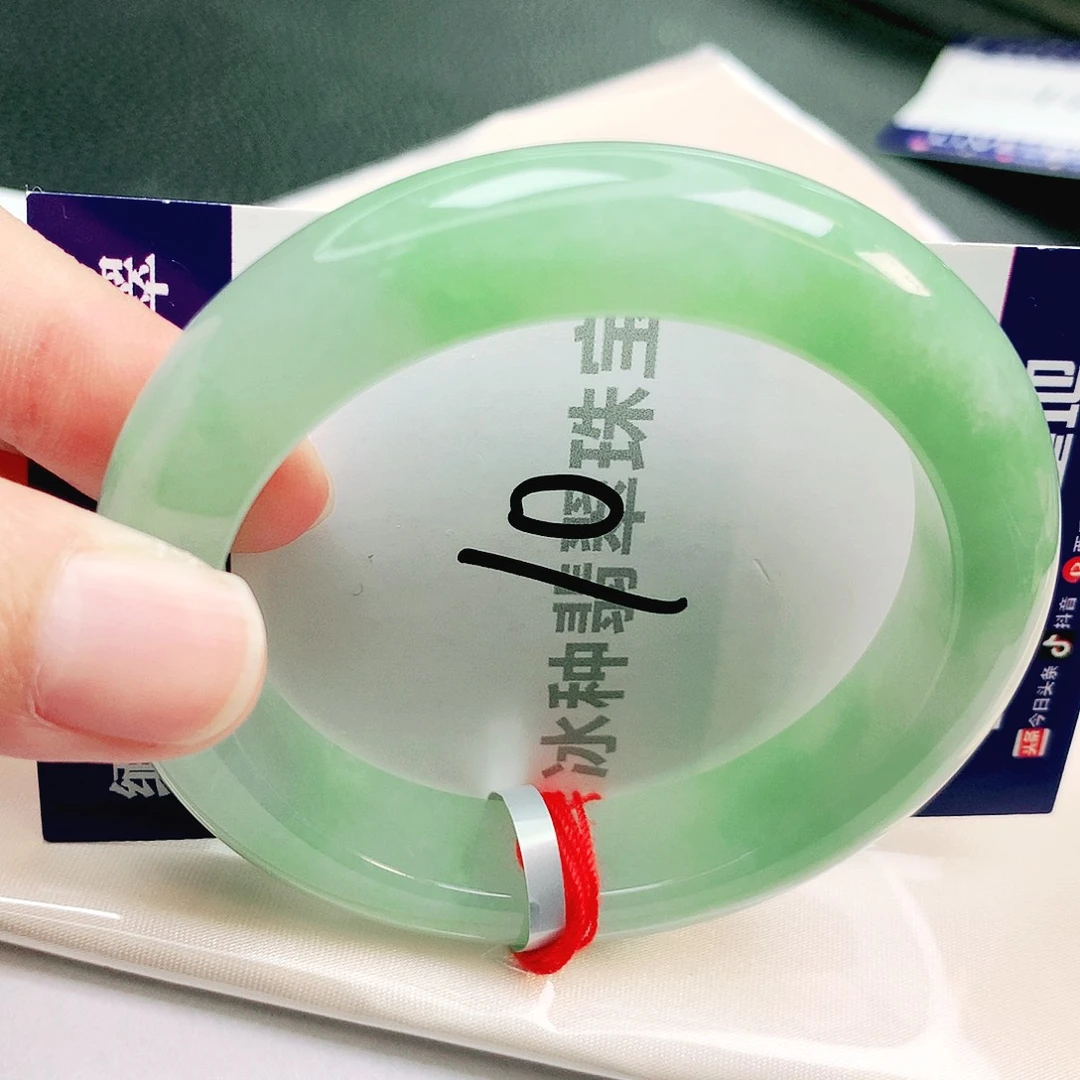 翡翠未镶嵌手镯缅甸天然a货翡翠手镯