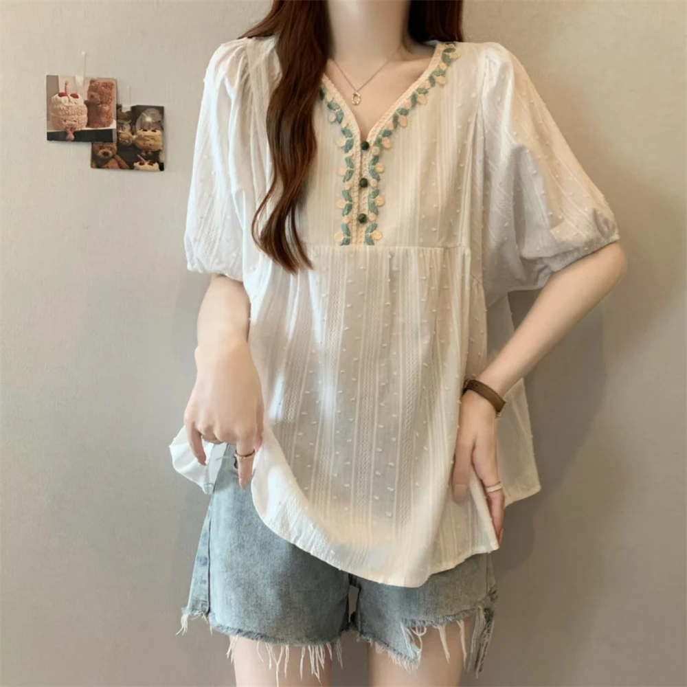 大码女装遮肚子新中式刺绣V领衬衫女夏季胖妹妹宽松减龄短袖上衣