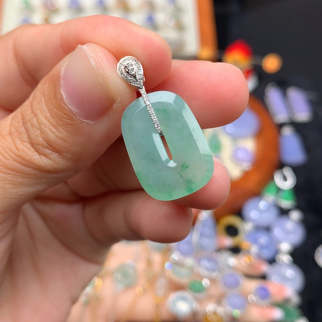 翡翠18K金镶嵌吊坠(不含链)