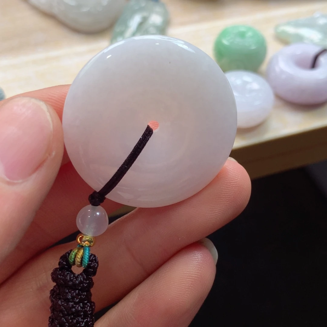 翡翠未镶嵌颈饰吊坠