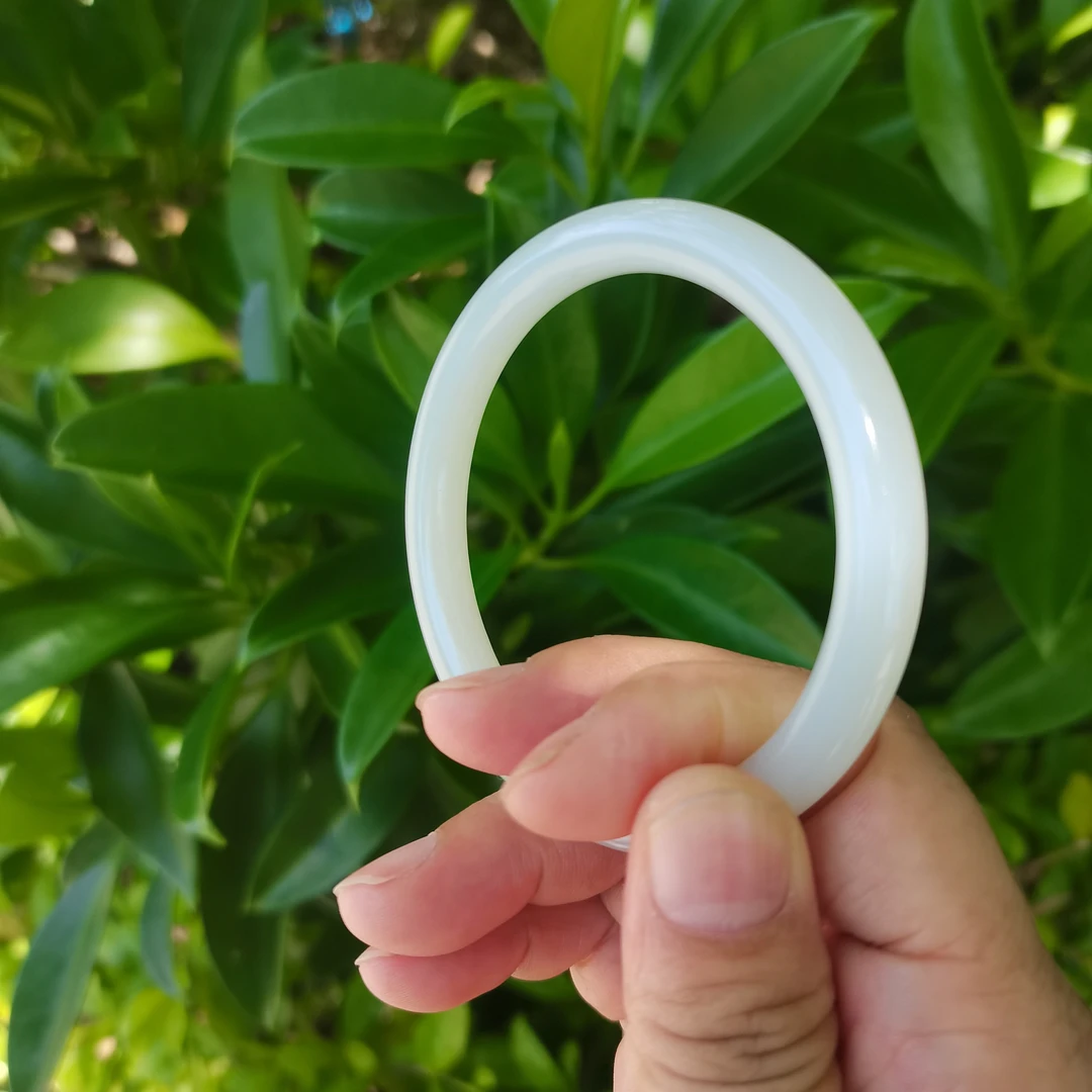 珠宝首饰和田玉品质珠宝和田玉白玉手镯