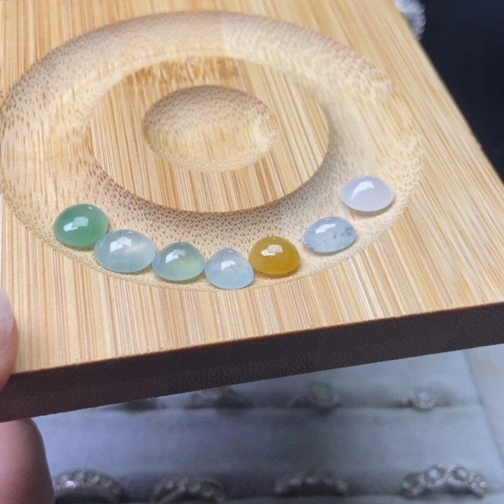 翡翠配石缅甸天然A货翡翠