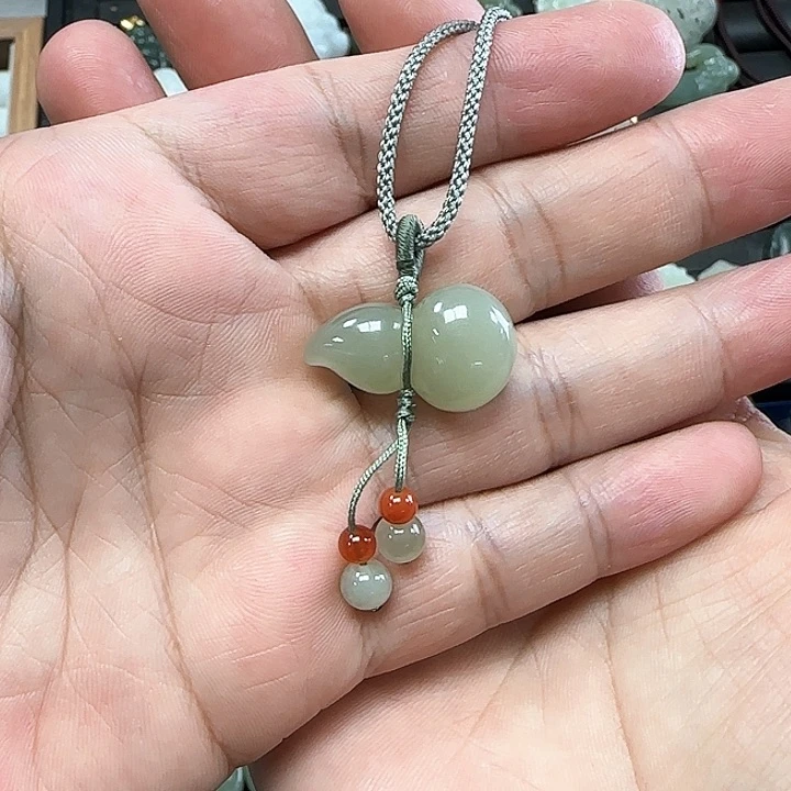 和田玉吊坠(不含链)未镶嵌