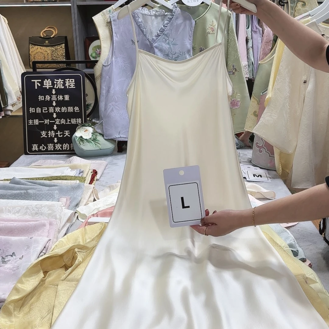 【闪购商品】织绣?***?非遗保暖bbnjjhbbh