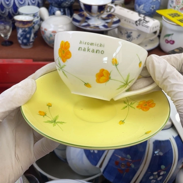 他家瓷器真美…开播了