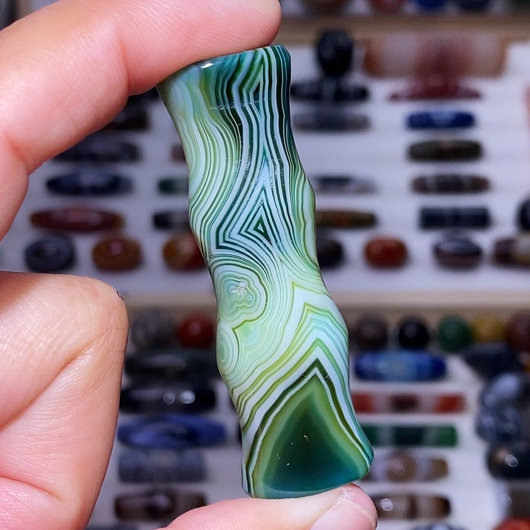 玛瑙未镶嵌吊坠……