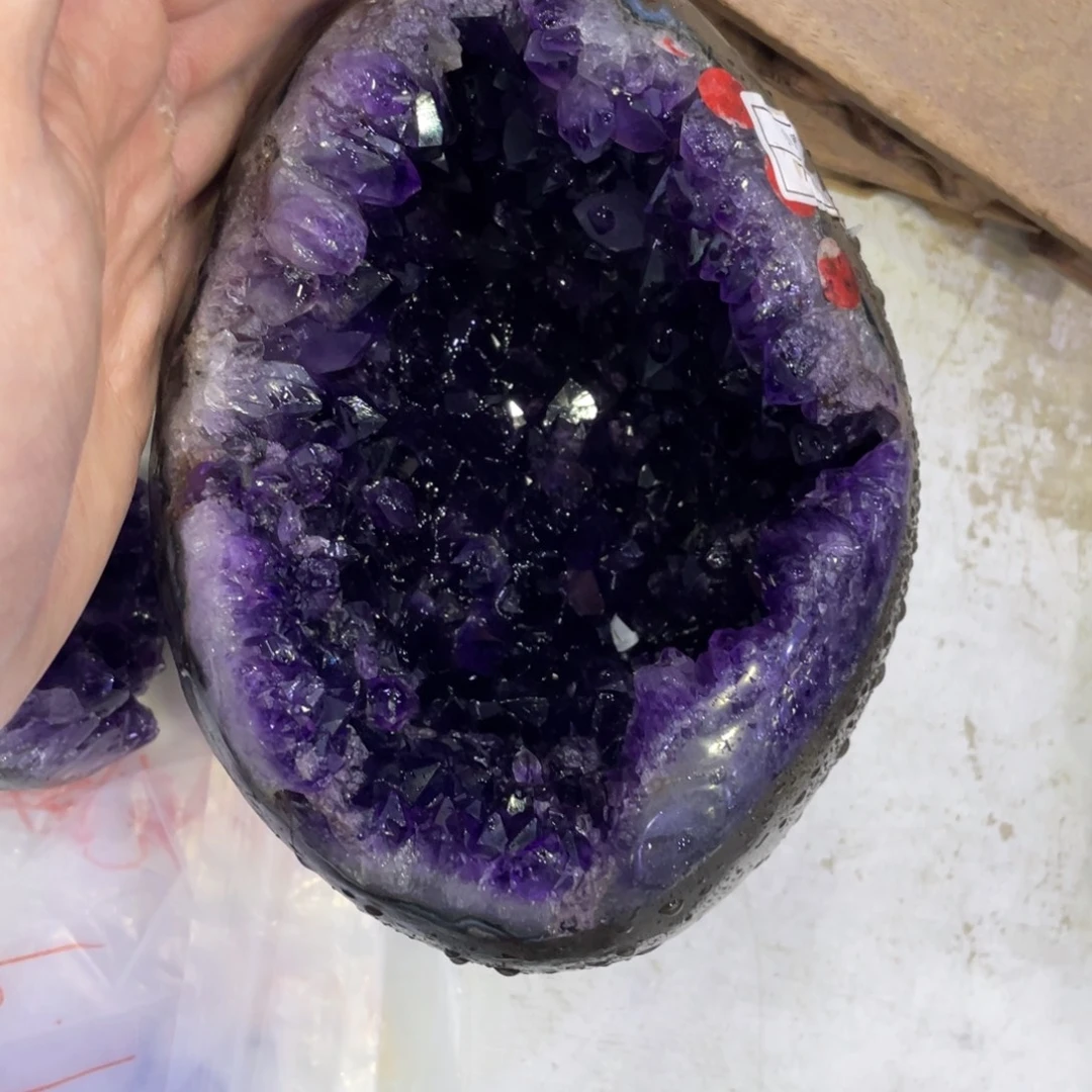 苏***格未镶嵌水晶珠宝半成品