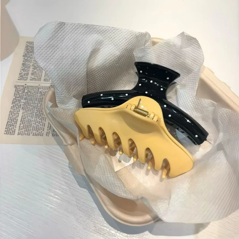 韩国新款简约琵琶南瓜抓夹气质发夹法式黑色弧形波点鲨鱼高级夹发