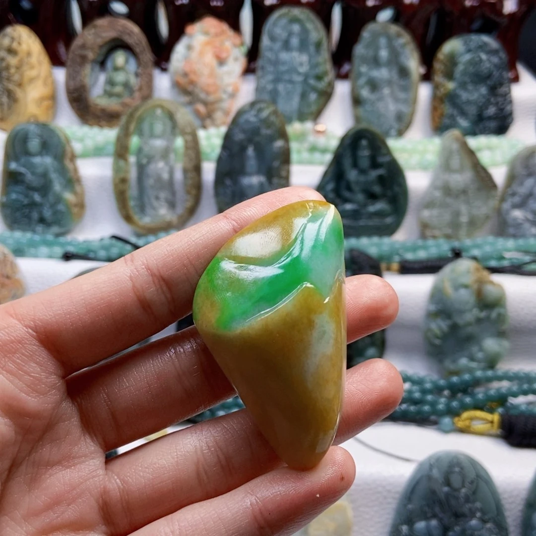 未镶嵌定制翡翠老**叨定制翡翠