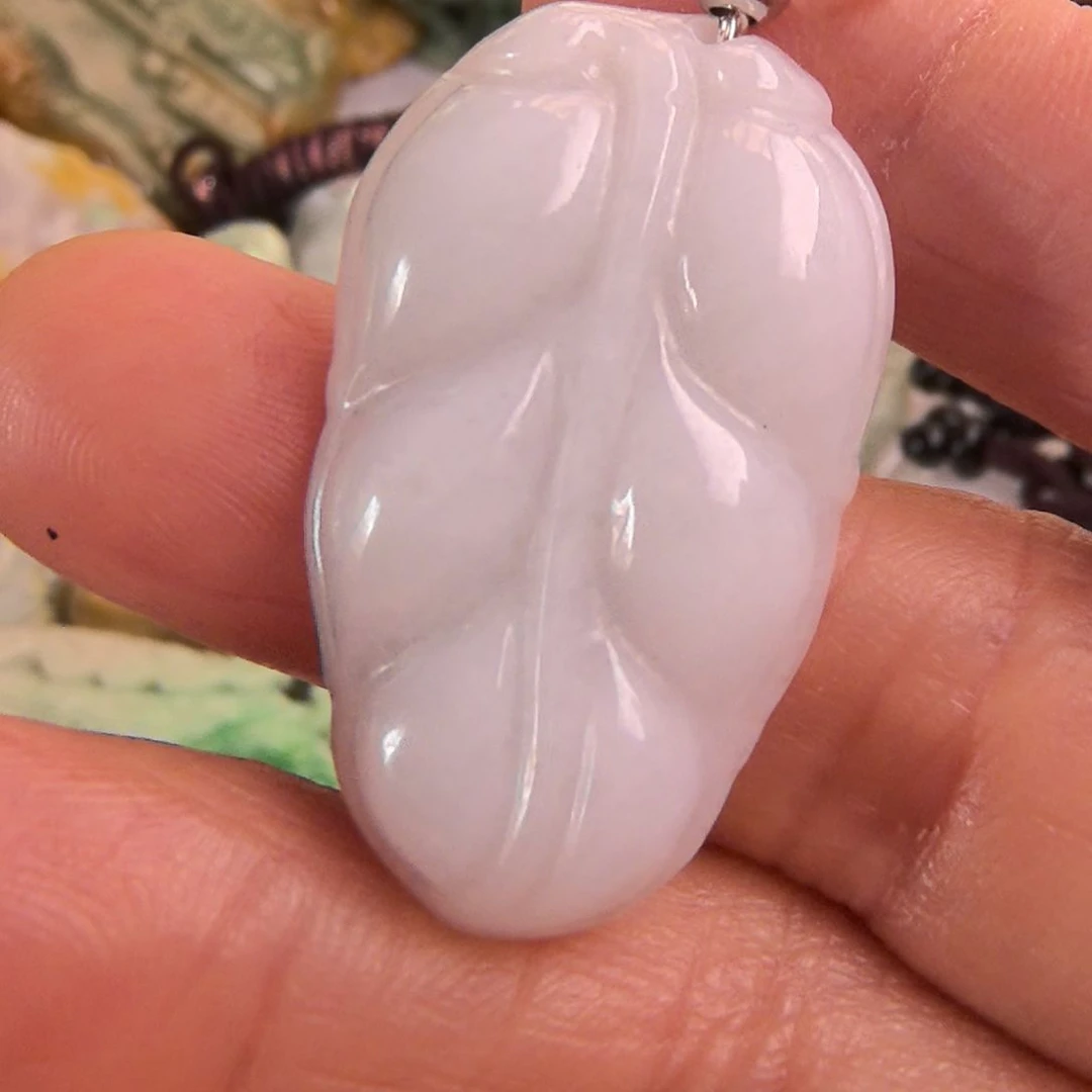 翡翠颈饰未镶嵌吊坠