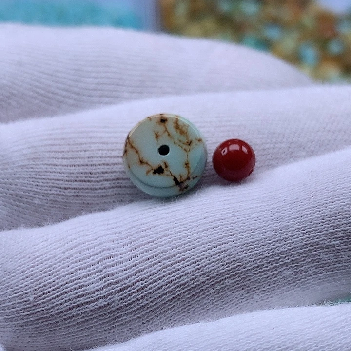 南红玛瑙未镶嵌珠宝奇石