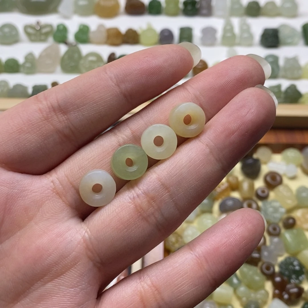 一***️和田玉未镶嵌颈饰