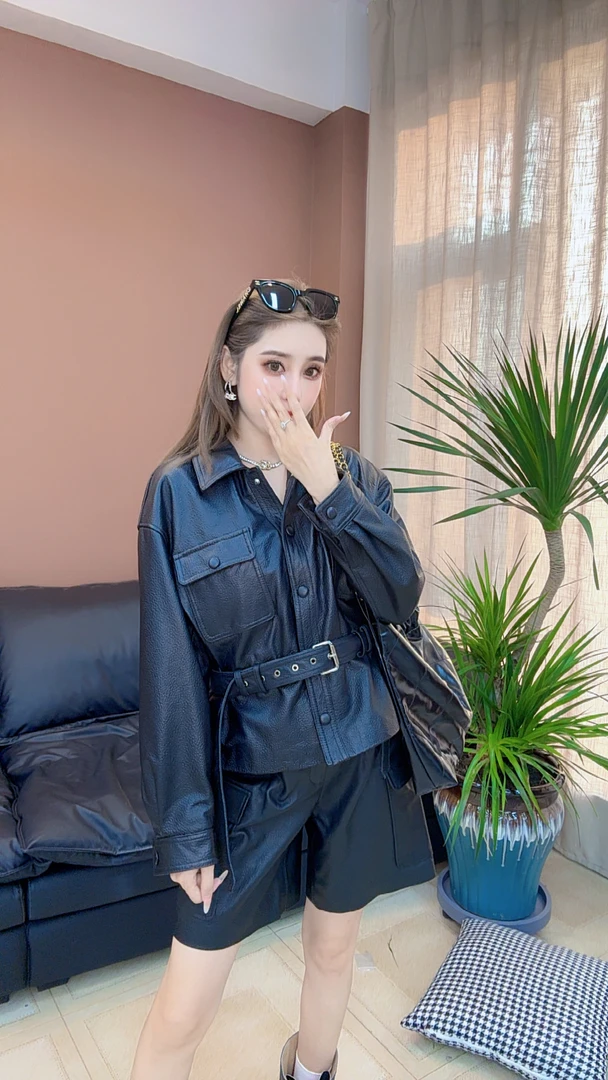 2025新款辛芷蕾同款绵羊皮外套