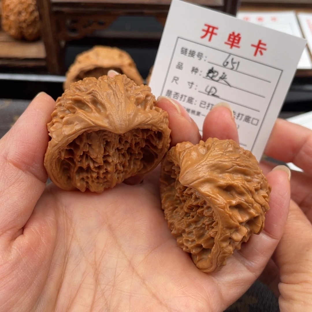 吊坠桃核文玩核桃