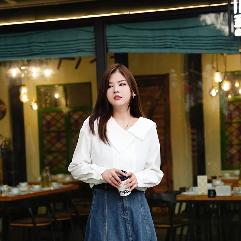 QC李潇洒-【莉莉周】微胖大码女早春显瘦气质设计感法式翻领衬衫