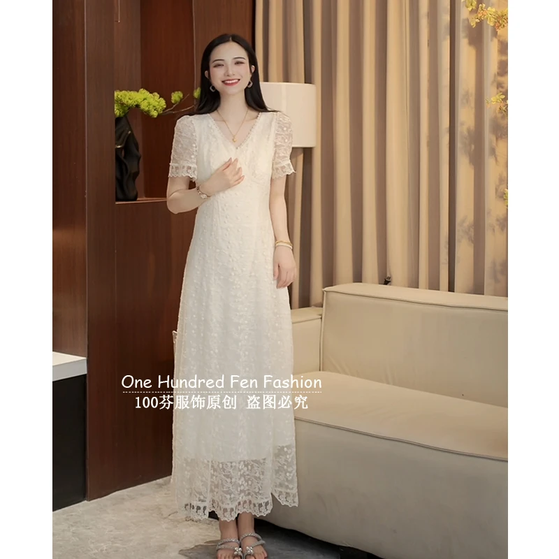 甜美蕾丝绣花连衣裙女设计感小众2025夏季新款显瘦显高短袖裙