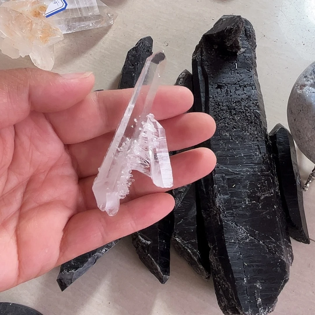 秦***儿水晶珠宝半成品未镶嵌