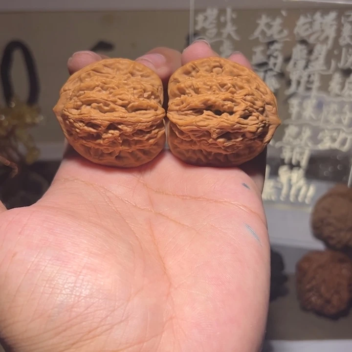 把件文玩核桃38.8麦瑞虎头