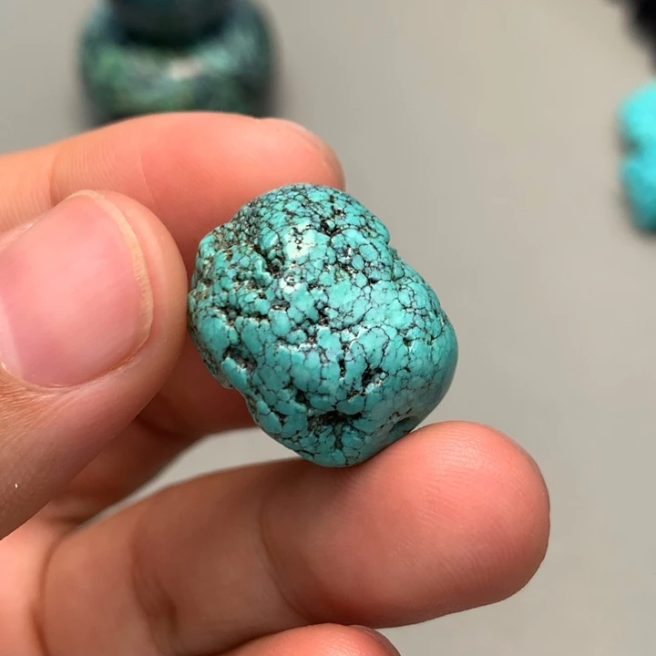 未镶嵌绿松石颈饰