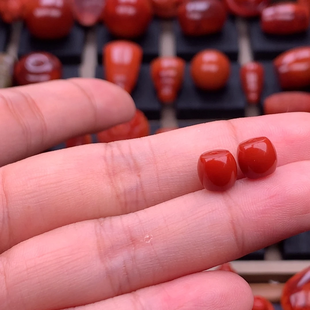 南红玛瑙未镶嵌原矿直切对珠7.5mm