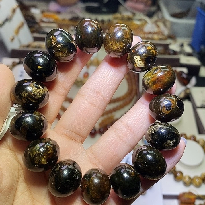 琥珀未镶嵌裸石帝王珀18m