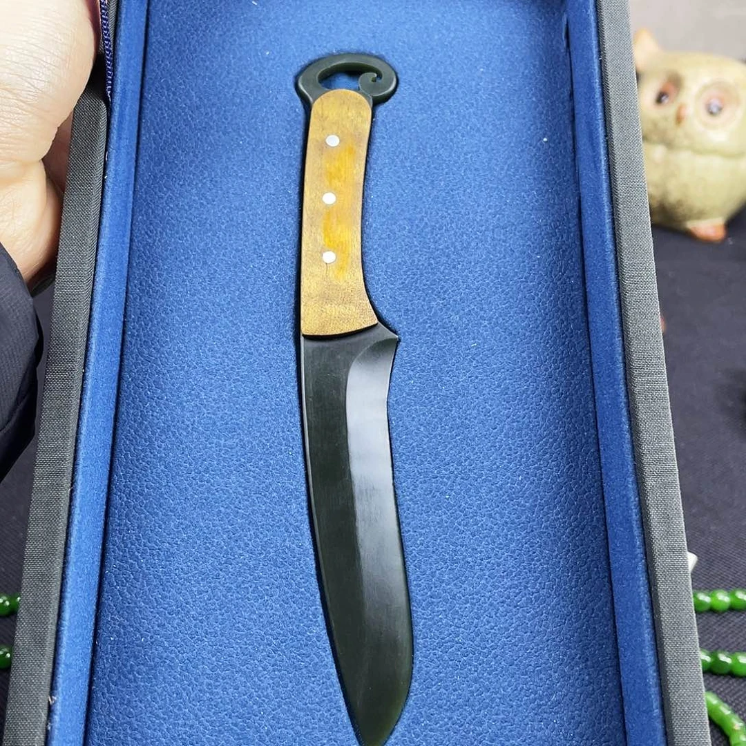 侯***合定制和田玉未镶嵌茶刀