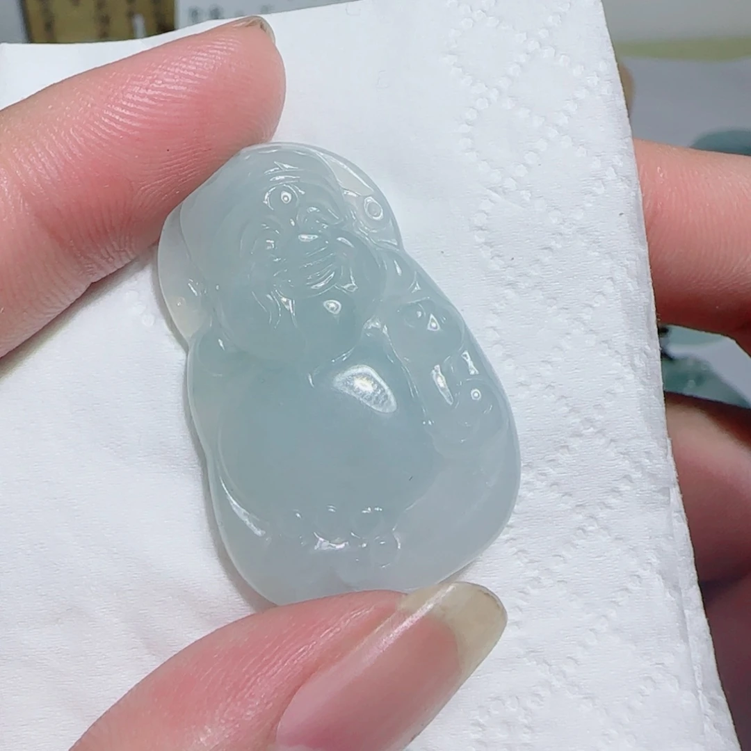翡翠未镶嵌颈饰财爷