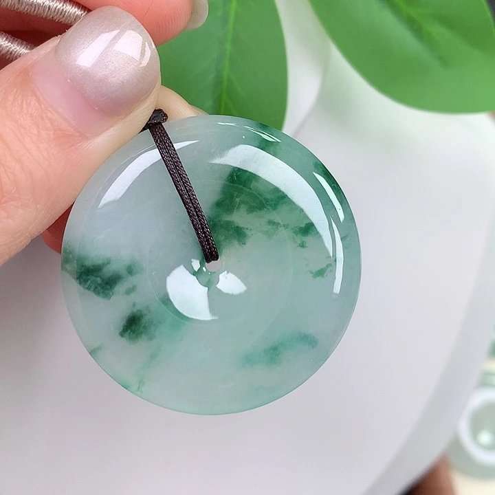 翡翠未镶嵌颈饰21:38-5.8mm