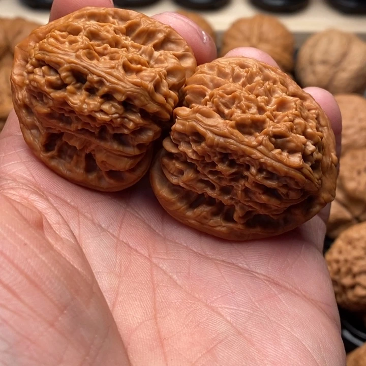 胖***叔文玩核桃把件………………………………