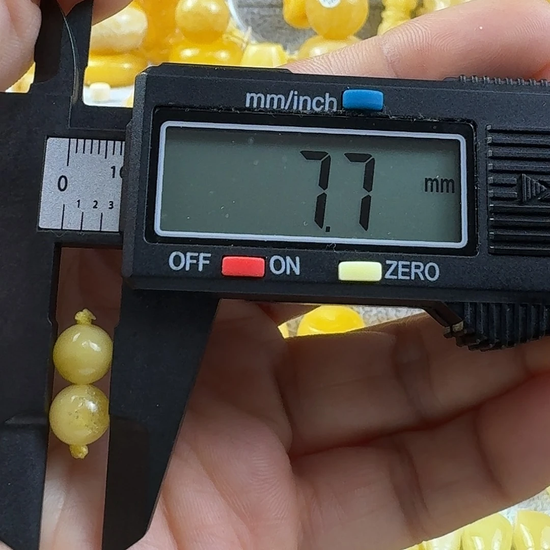 蜜蜡未镶嵌裸石12杂