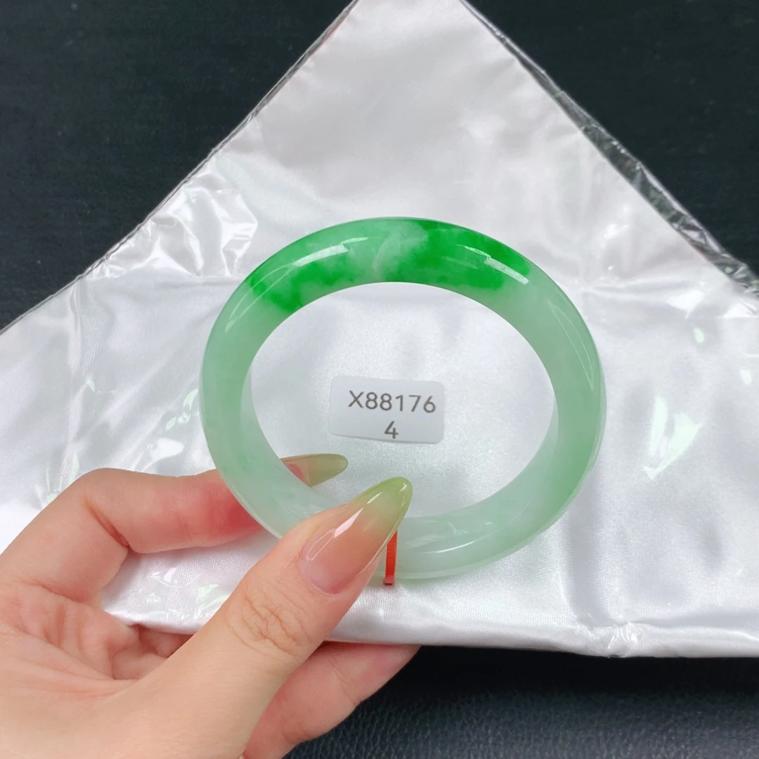 未镶嵌手镯翡翠天然翡翠手镯04