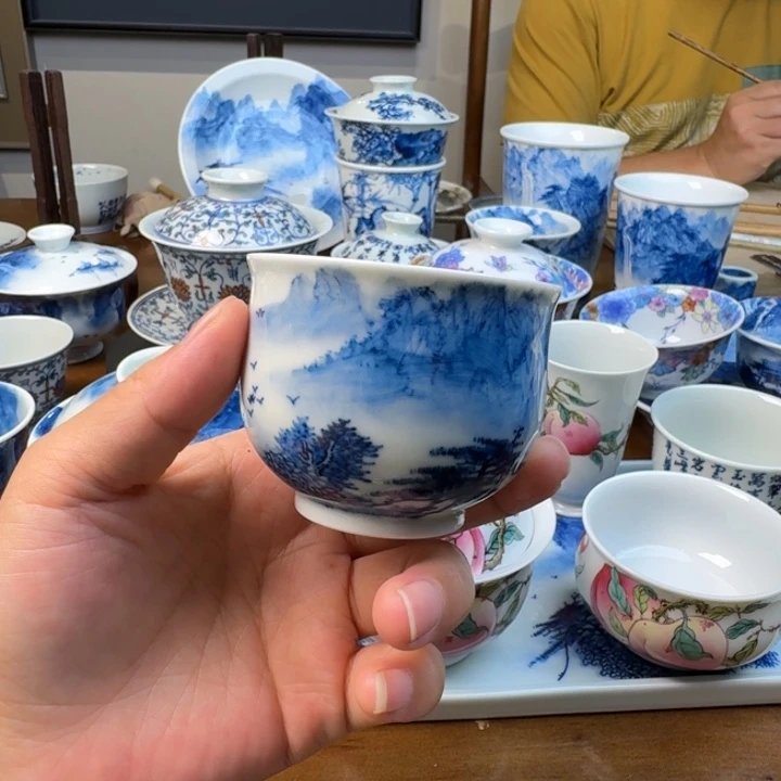 杯子山水画是山水山水