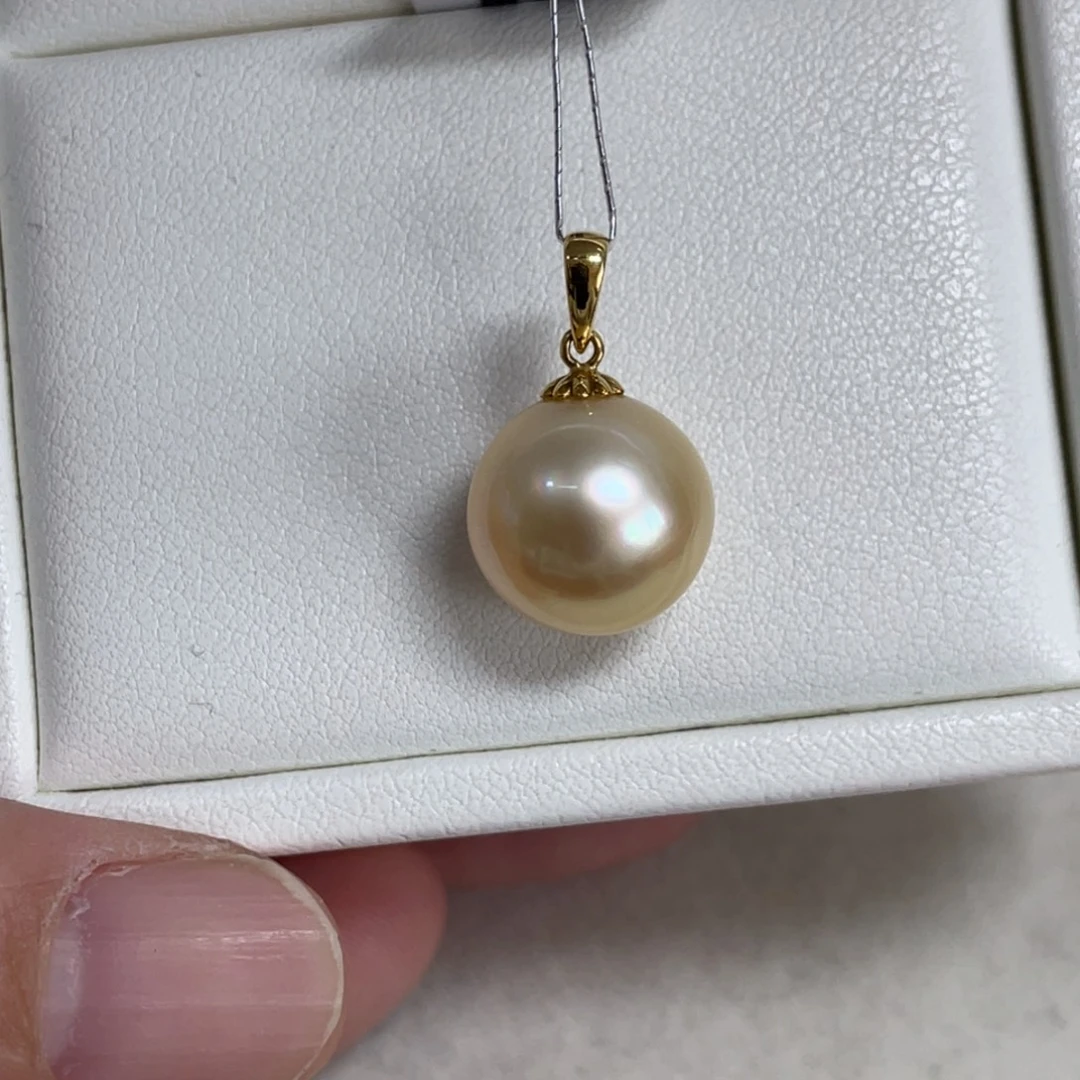 18K金镶嵌吊坠(不含链)海水珍珠12.5mm
