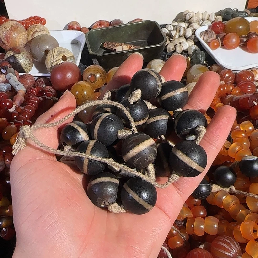 林***致玛瑙/玉髓未镶嵌颈饰