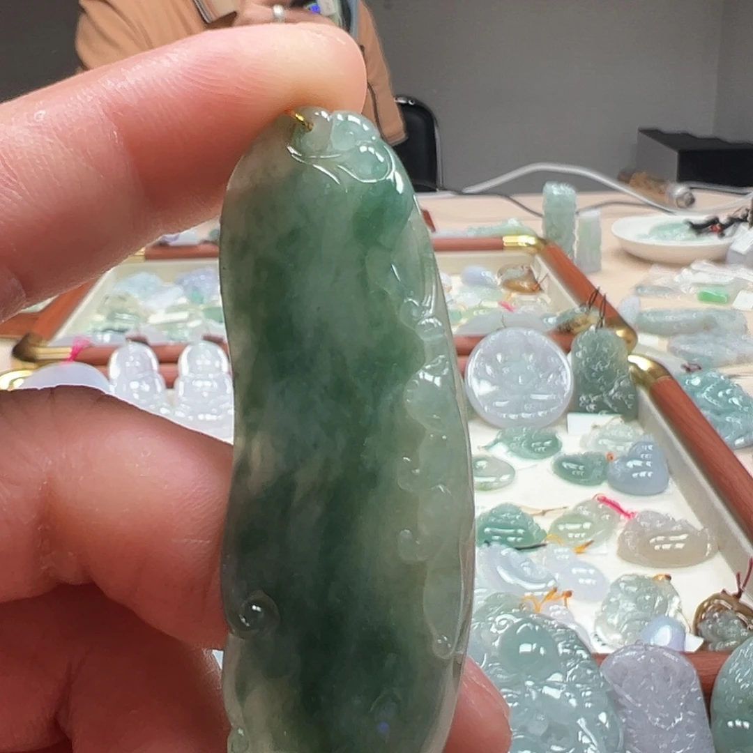 颈饰未镶嵌翡翠天然翡翠