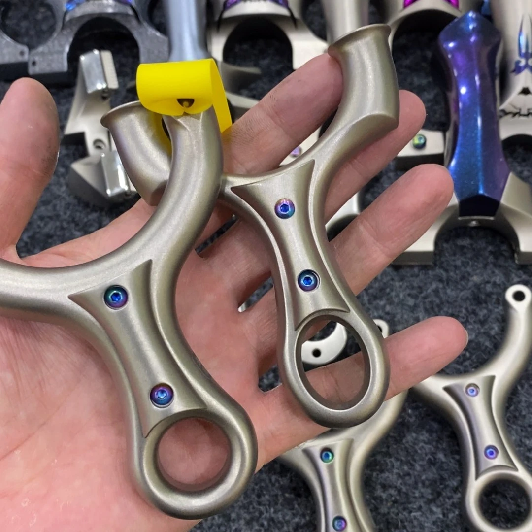 余***帝90-25单卡一把，90-25圆头一把，裸弓，带10卡球