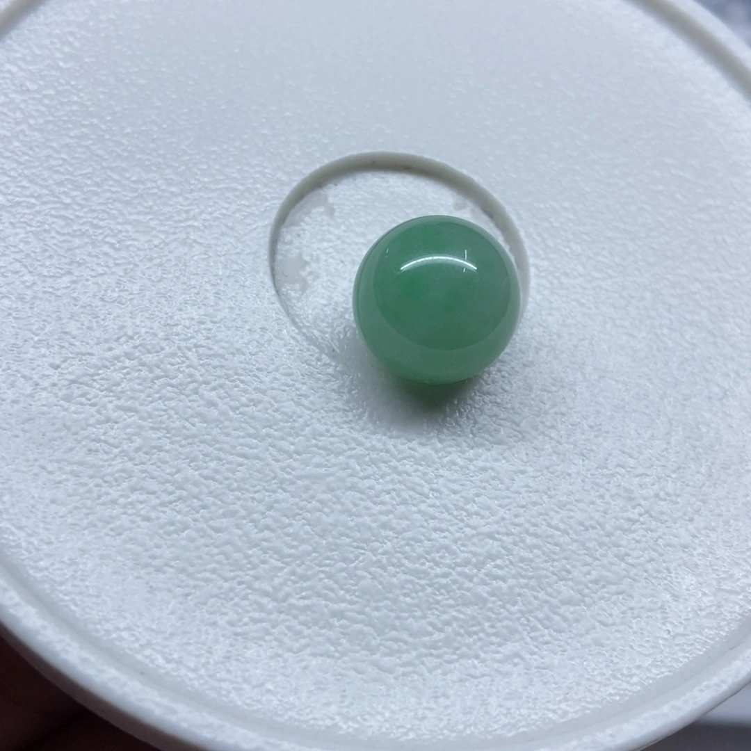 翡翠散珠翡翠果绿圆珠 卡12.4