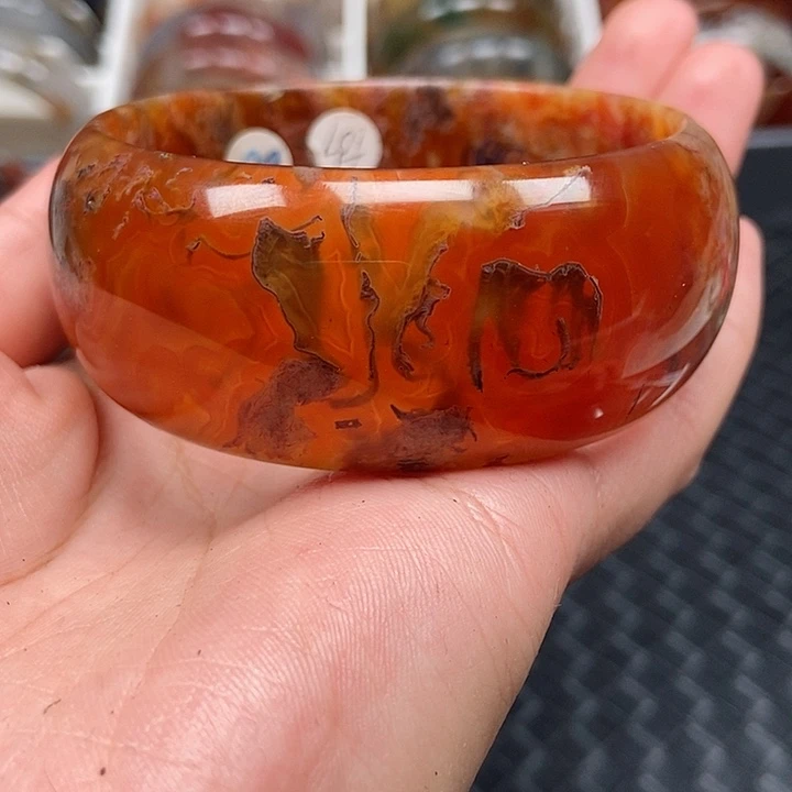 手镯玛瑙/玉髓未镶嵌龙*