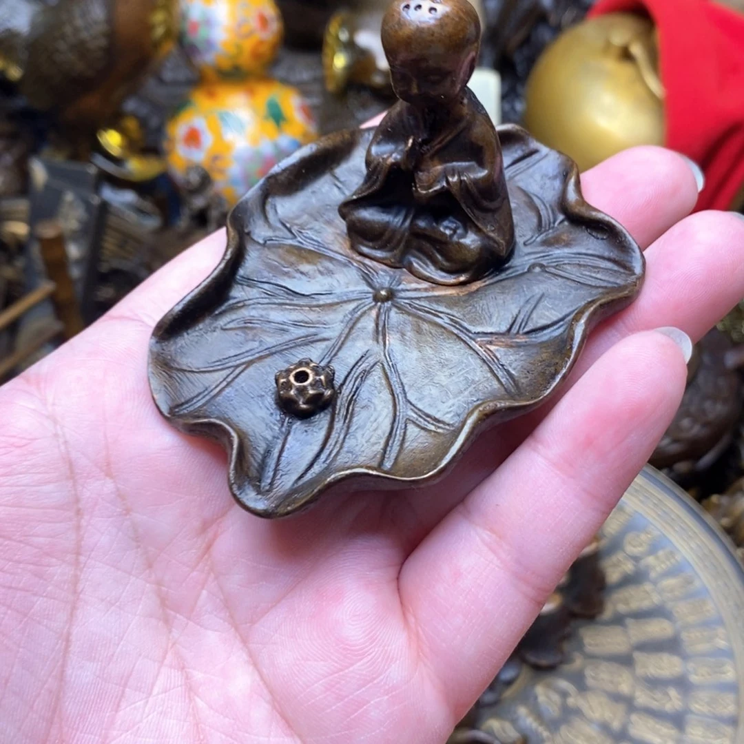铜器摆件做工精良