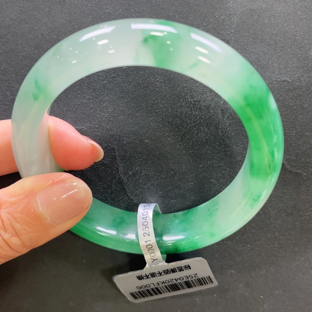 石英质玉（非洲翠）未镶嵌手镯➕小玥58