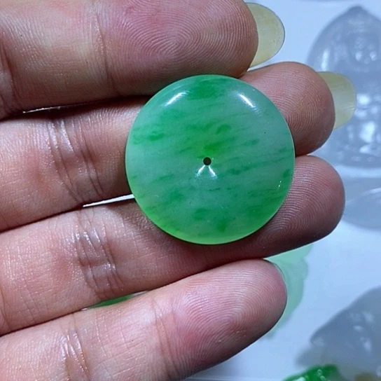 未镶嵌定制翡翠牌子