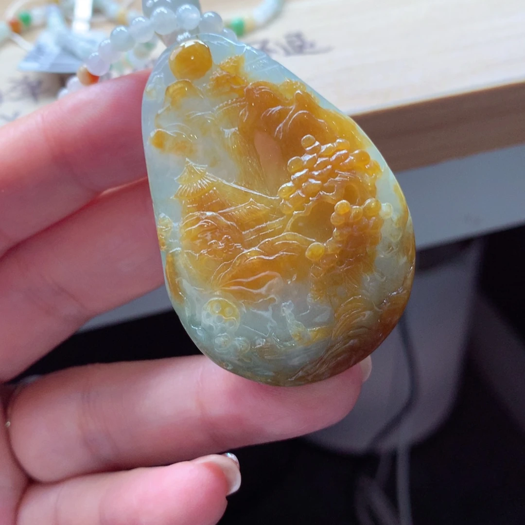 翡翠未镶嵌颈饰吊坠